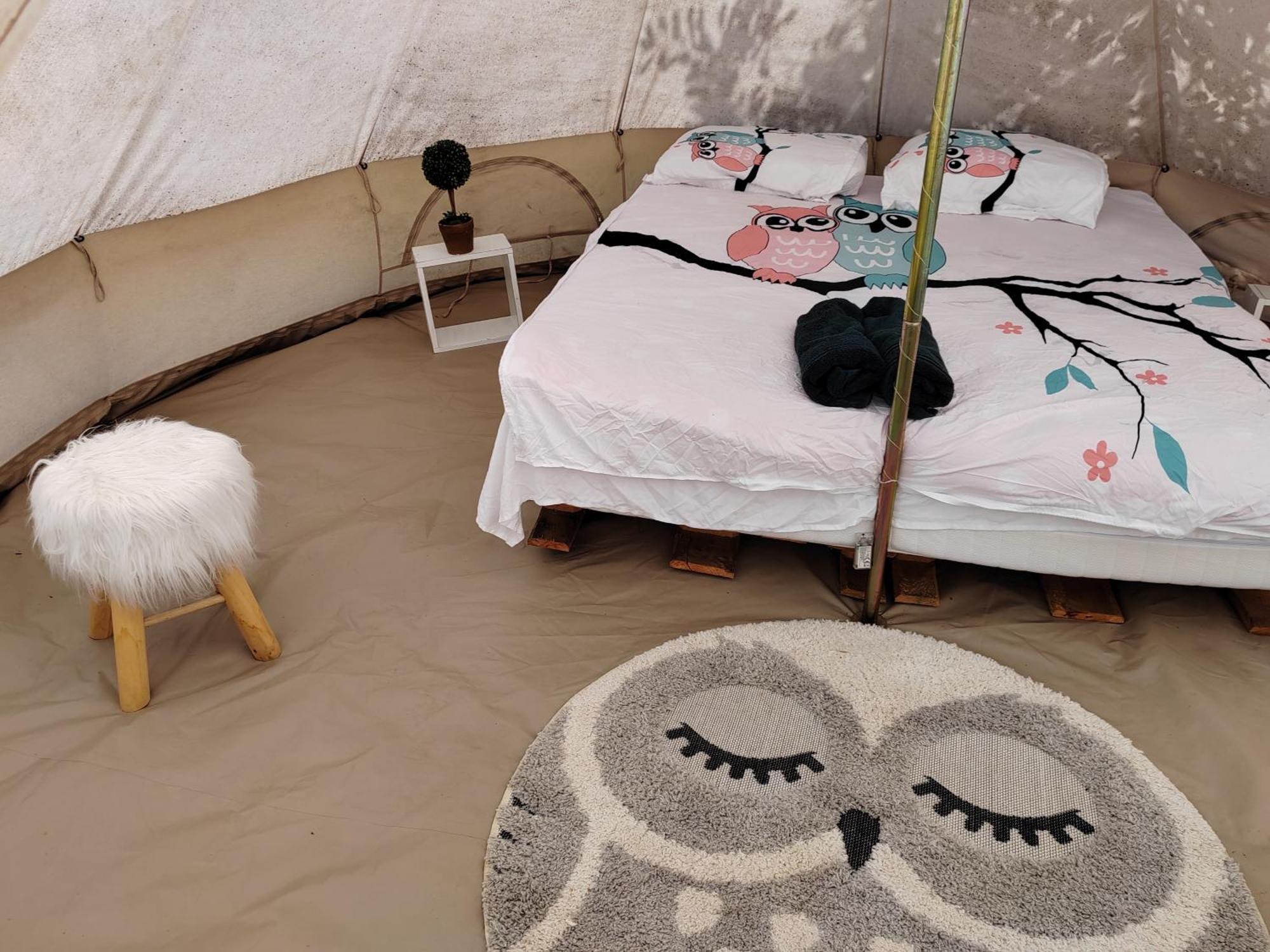 Luna Rock Glamping Brezoi - Blue Scai Hotel ภายนอก รูปภาพ